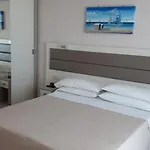 Record Hotel 3*