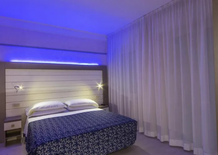 Record Hotell 3*